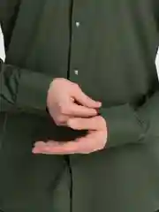 Зеленый рубашка с воротником-стойкой