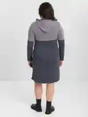 Трикотажное платье с капюшоном