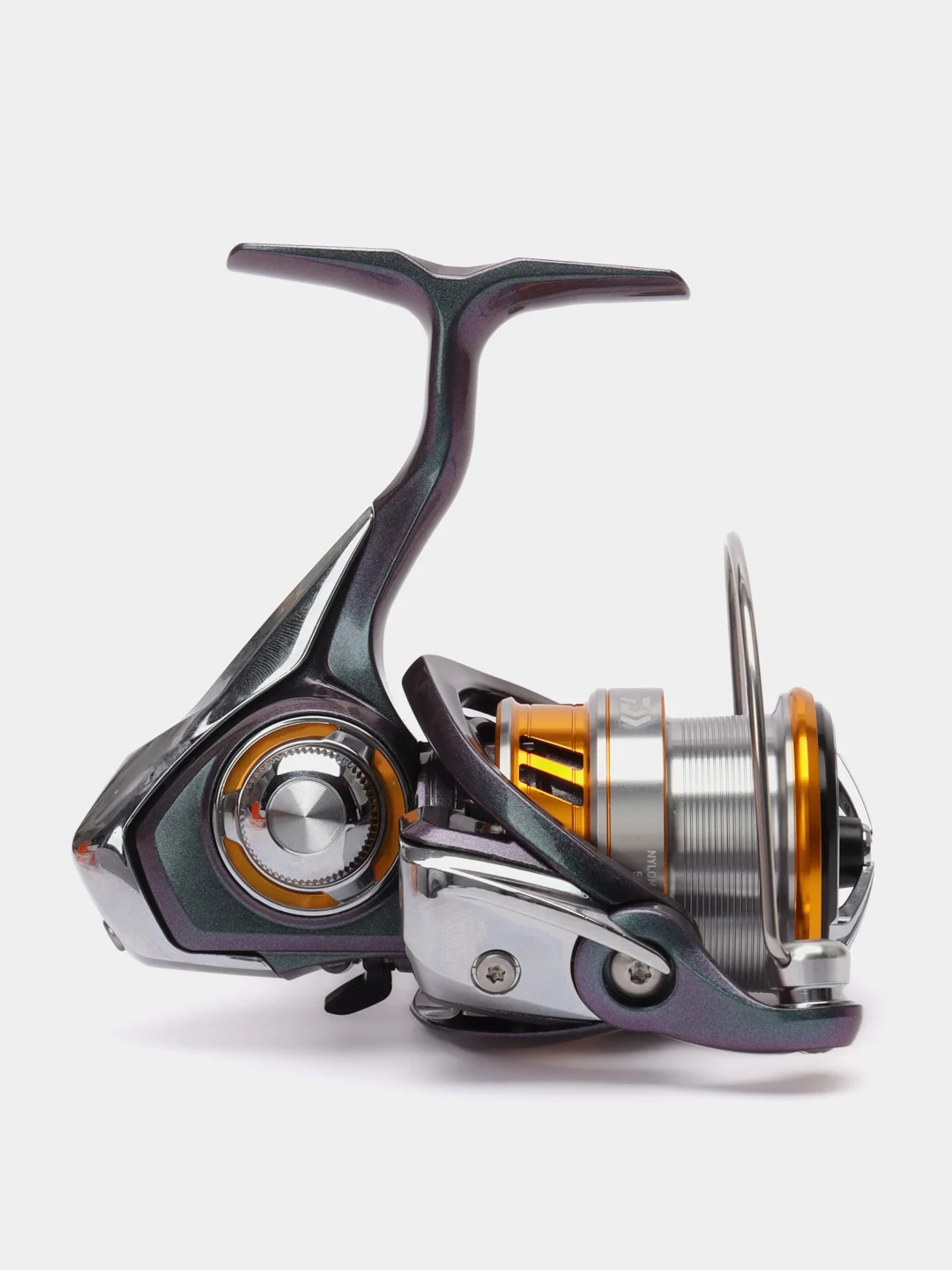 Золотой катушка Daiwa Regal