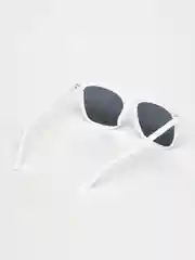 Белый очки солнцезащитные