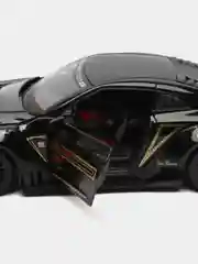 Черный коллекционная машина Nissan GT-R, 1:24