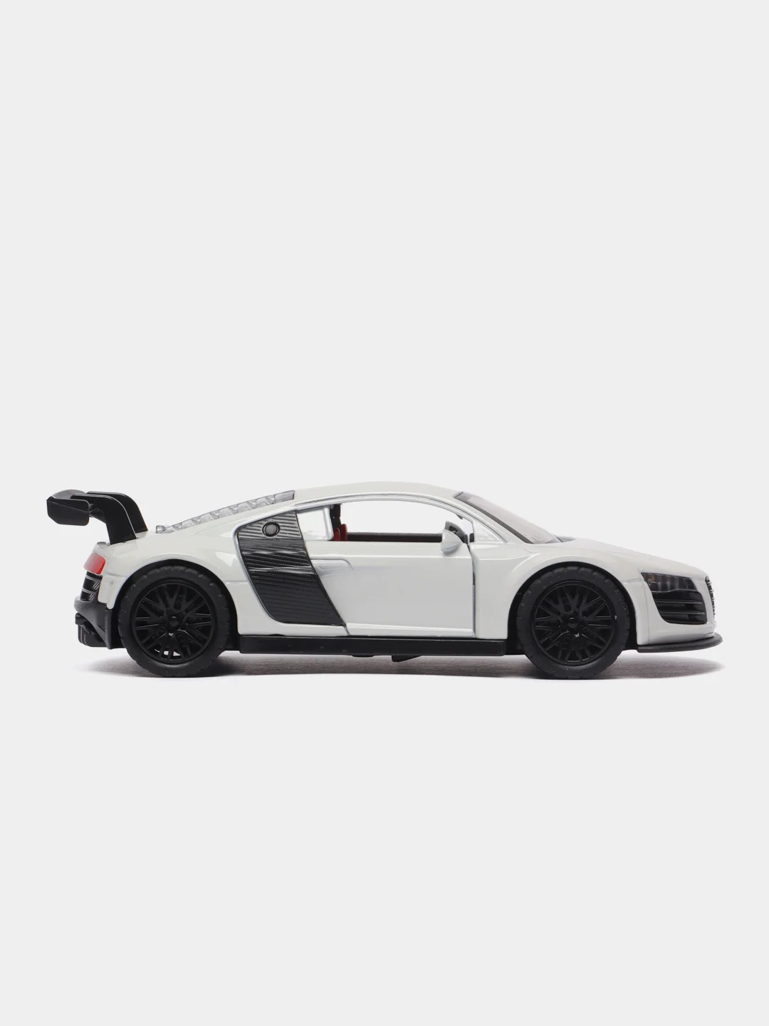 Белый металлическая коллекционная машинка Audi R8