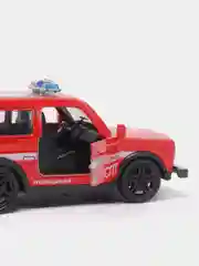 Красный металлическая  машинка Нива