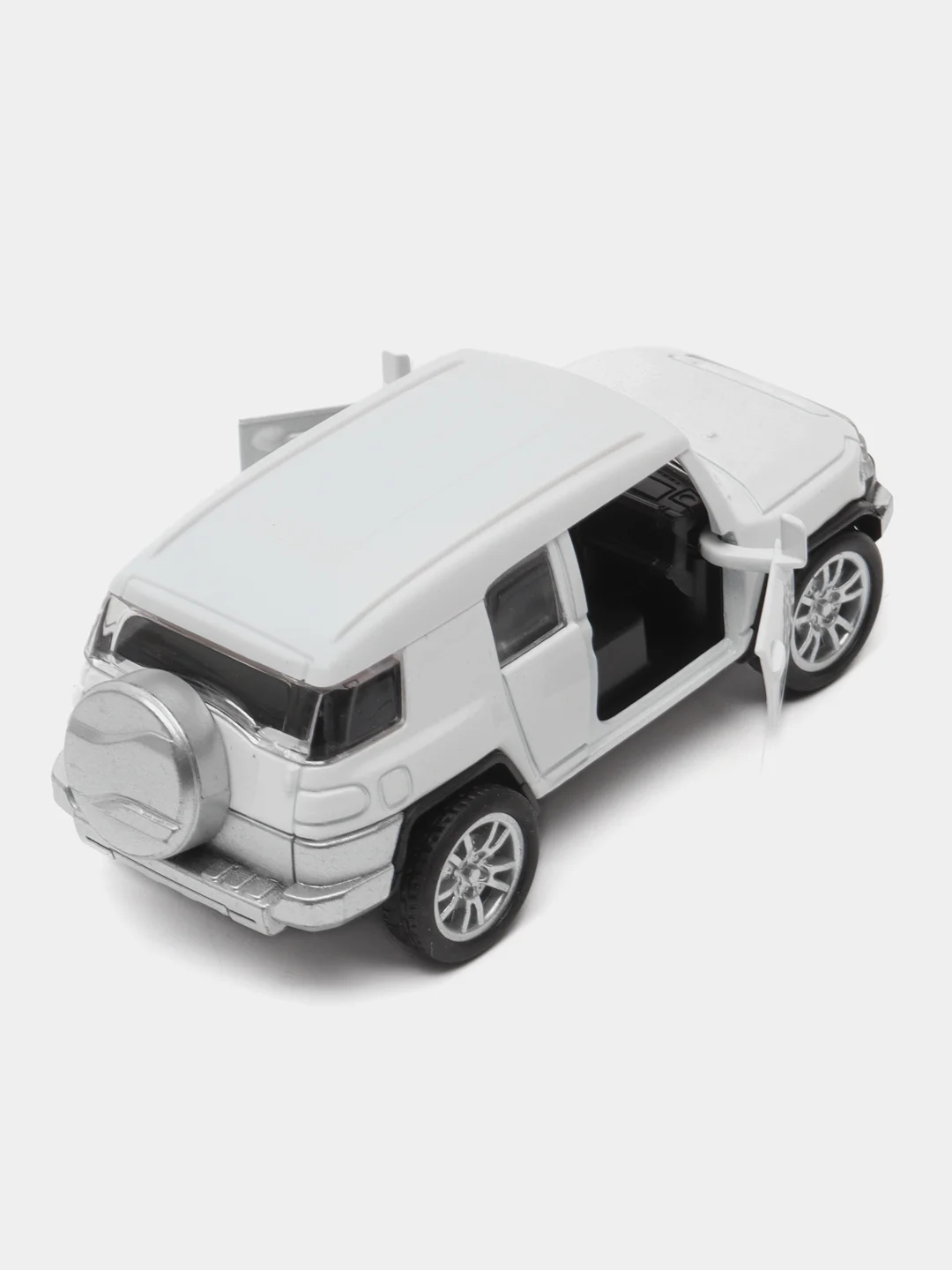 Белый металлическая коллекционная машинка Toyota FJ Cruiser