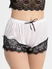 Белый женская пижама кружевная с шортами