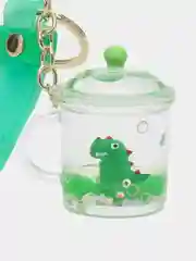 Белый брелок с жидкостью и фигуркой внутри, 5 см