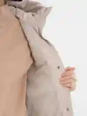 Жилет женский, с капюшоном