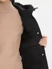 Жилет женский, с капюшоном