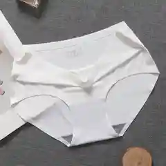 Трусы женские, бесшовные