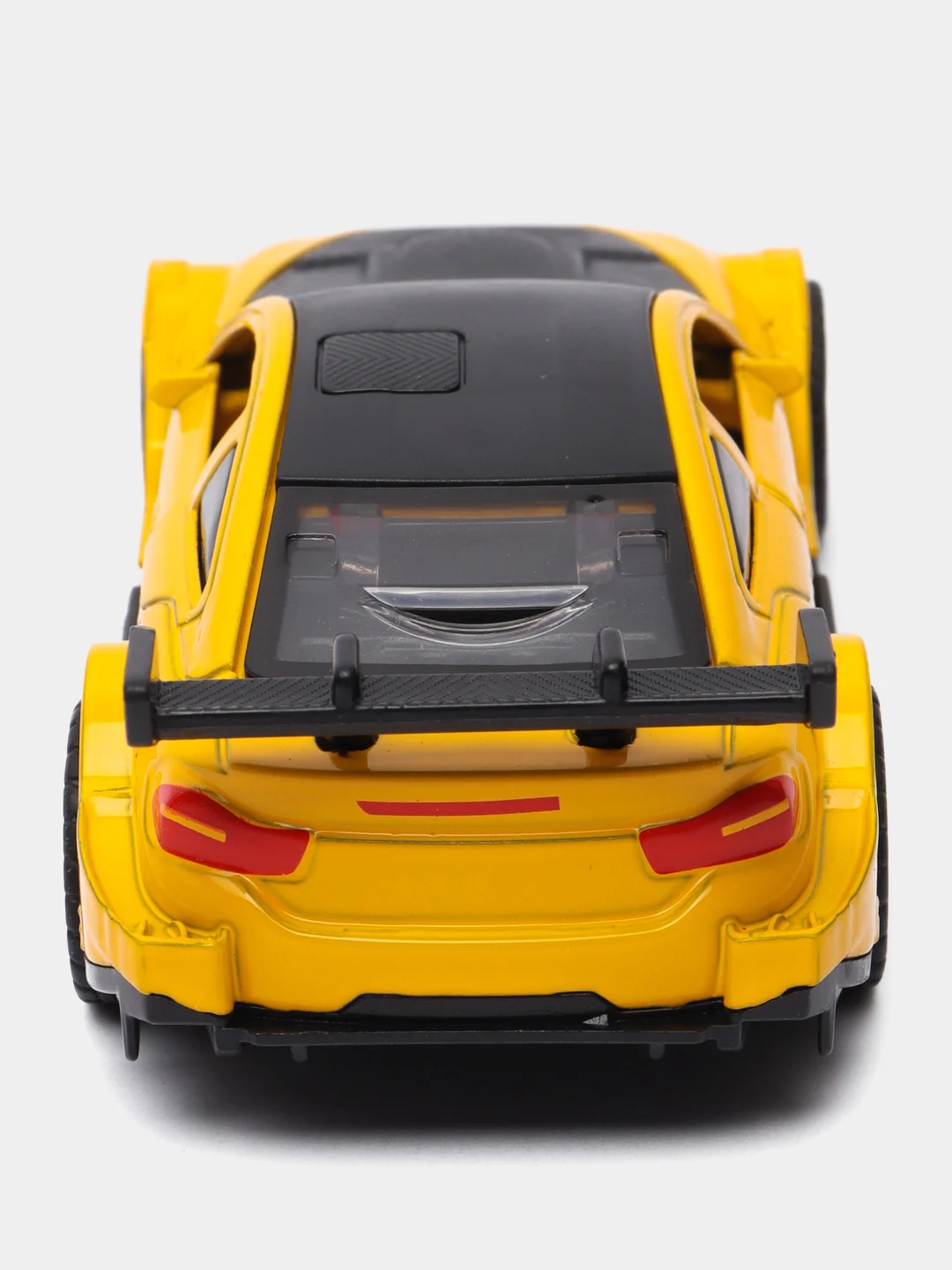 Желтый металлическая коллекционная машинка BMW M3 Cupe