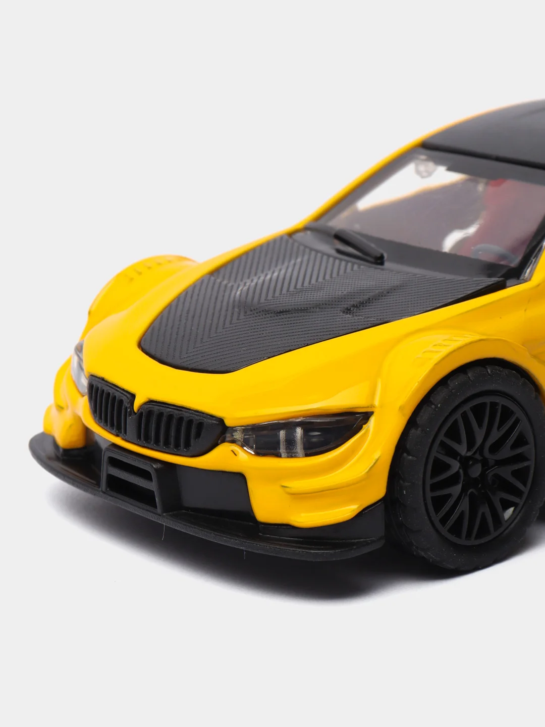 Желтый металлическая коллекционная машинка BMW M3 Cupe