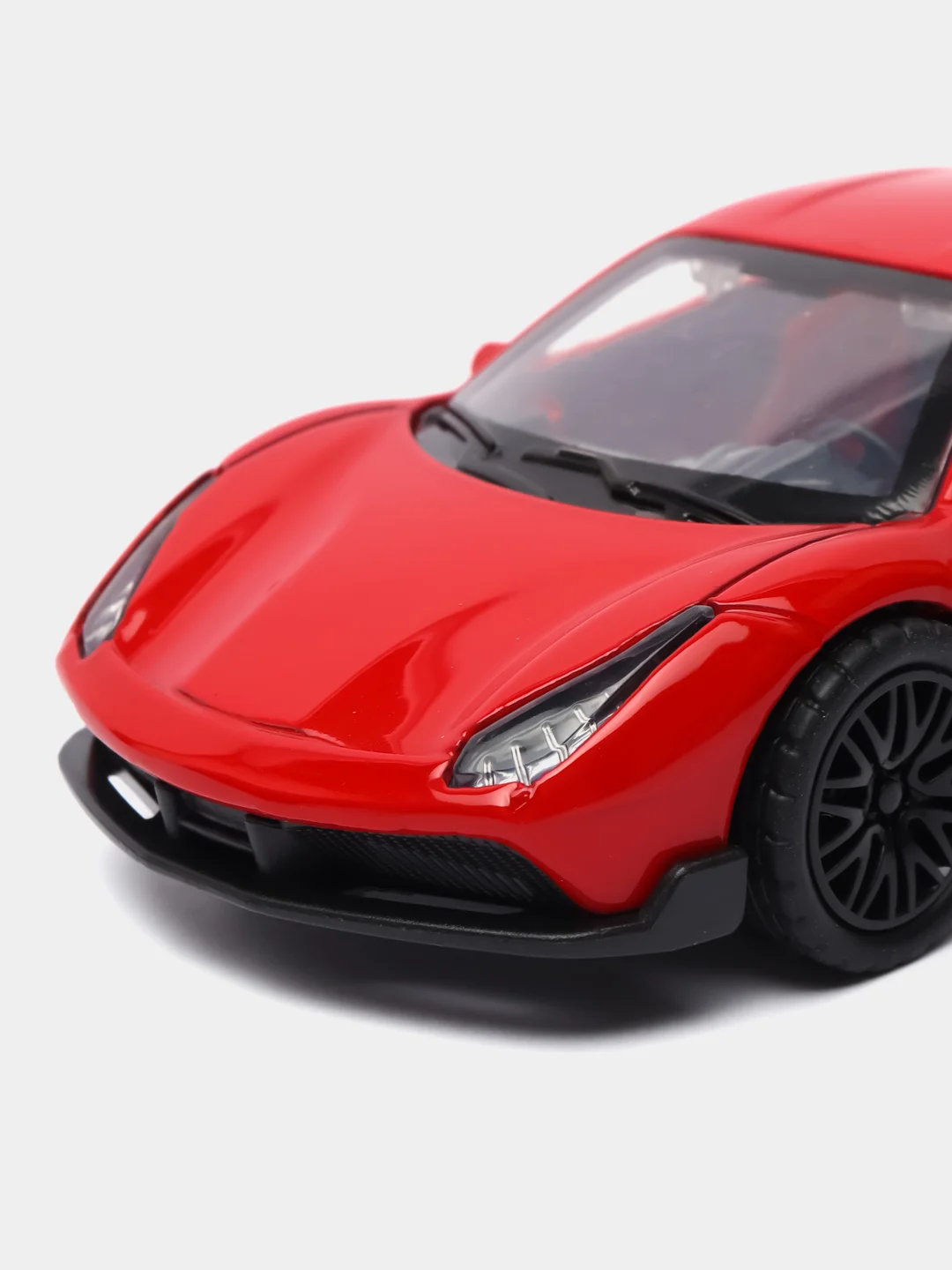 Желтый металлическая коллекционная машинка Ferrari 488 GTB