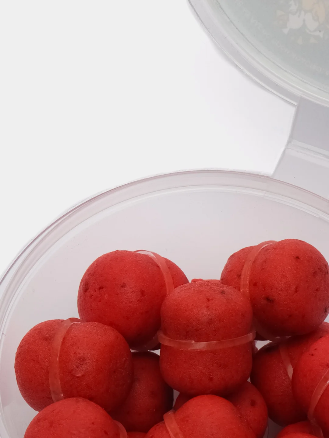 Мини бойлы плавающие на резинке LION BAITS Клубничный джем 12х14мм 15шт