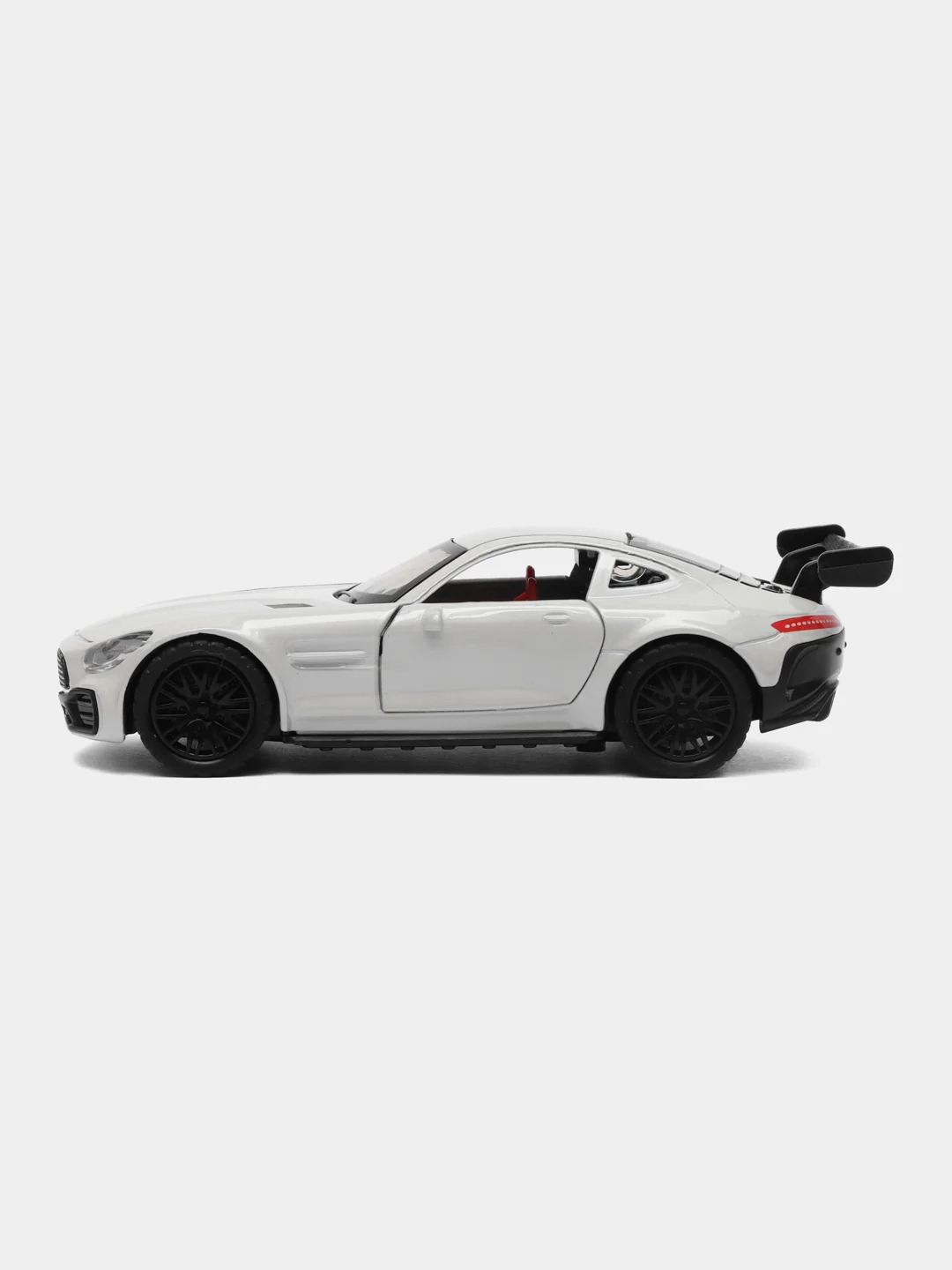 Белый металлическая коллекционная машинка Mercedes AMG GTR