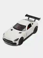 Белый металлическая коллекционная машинка Mercedes AMG GTR
