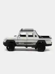 Белый металлическая коллекционная машинка Mercedes Benz Gкласс пикап