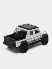 Белый металлическая коллекционная машинка Mercedes Benz Gкласс пикап