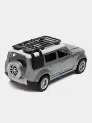 Серебряный металлическая коллекционная машинка Land Rover Defender