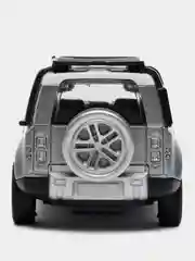 Серебряный металлическая коллекционная машинка Land Rover Defender