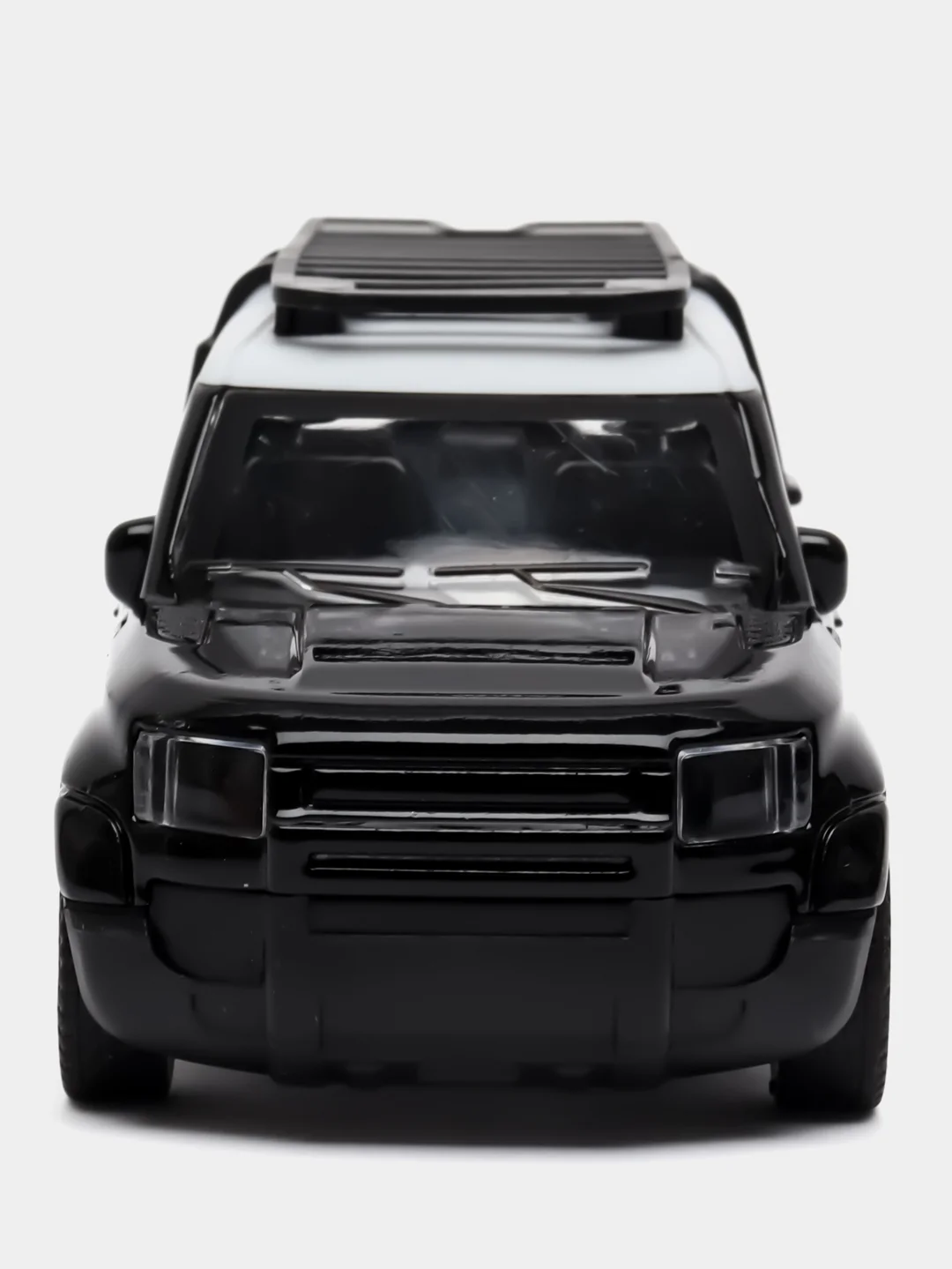 Черный металлическая коллекционная машинка Land Rover Defender