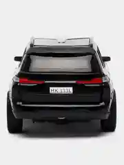 Черный металлическая коллекционная машинка BMW X7