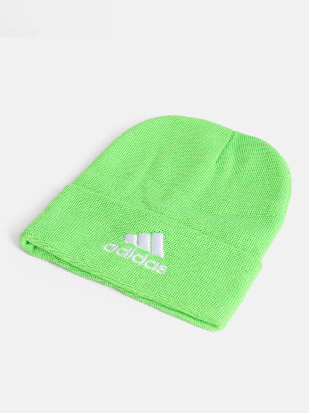 Красный шапка женская двухслойная трикотажная с нашивкой Адидас (Adidas)