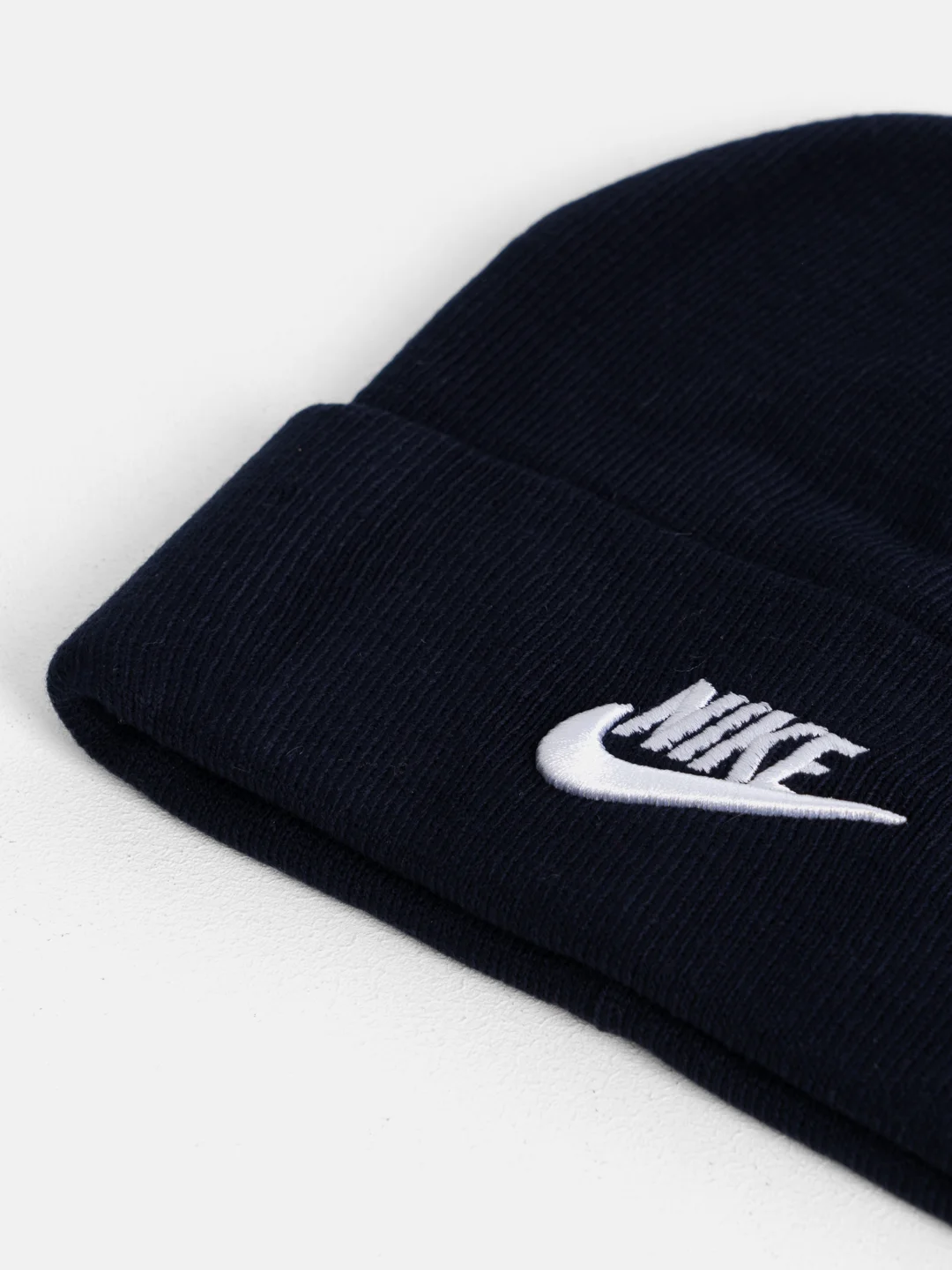 Синий шапка мужская двухслойная трикотажная с нашивкой Найк (Nike)