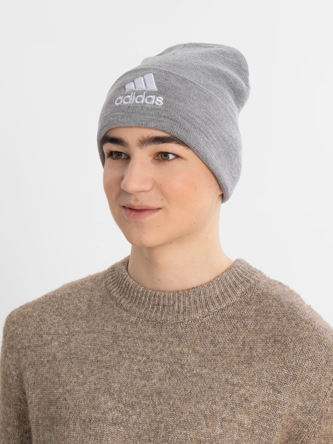 Серый металлик шапка мужская двухслойная трикотажная с нашивкой Адидас (Adidas)