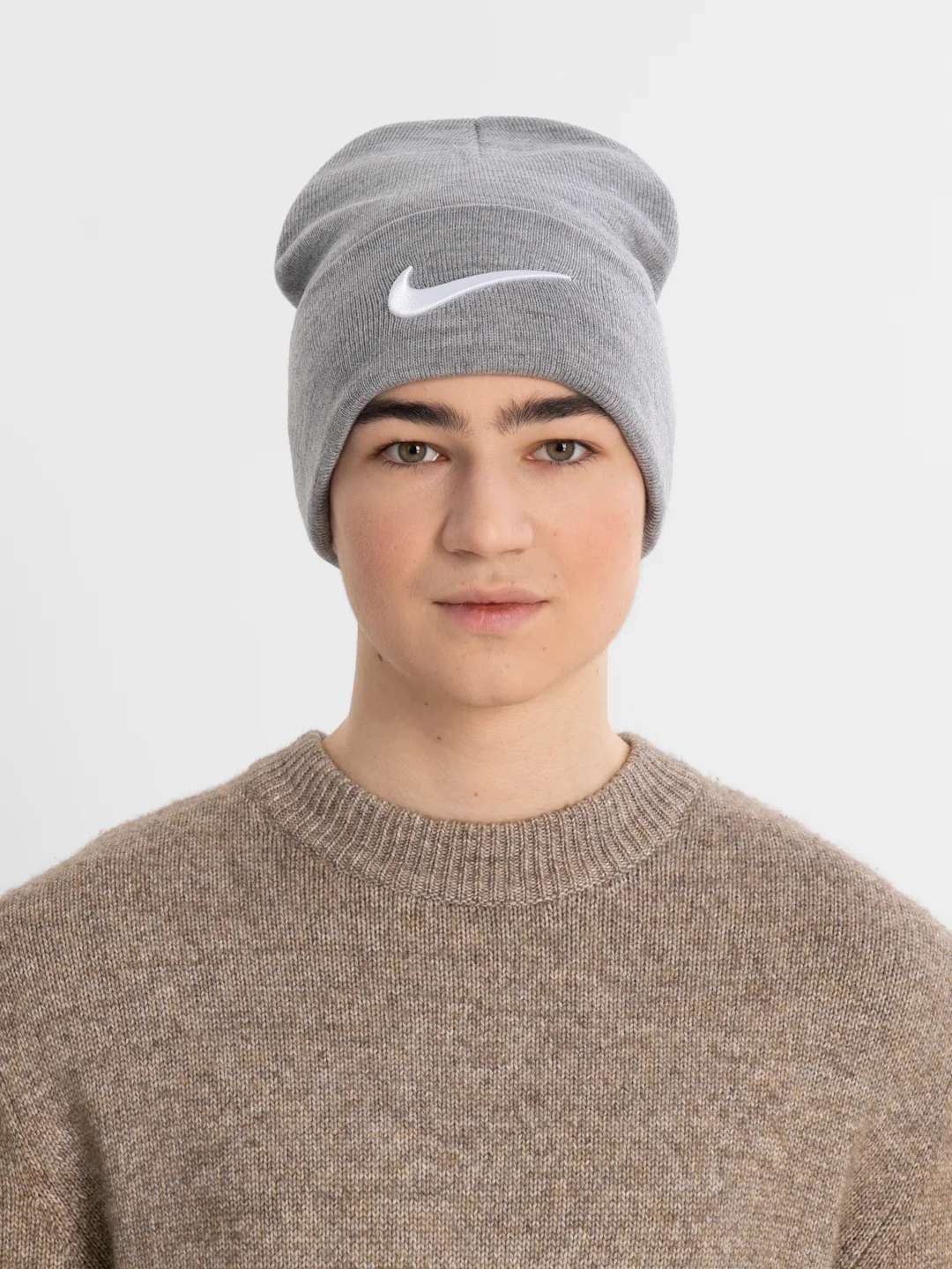 Серый металлик шапка мужская двухслойная трикотажная с нашивкой Найк (Nike)