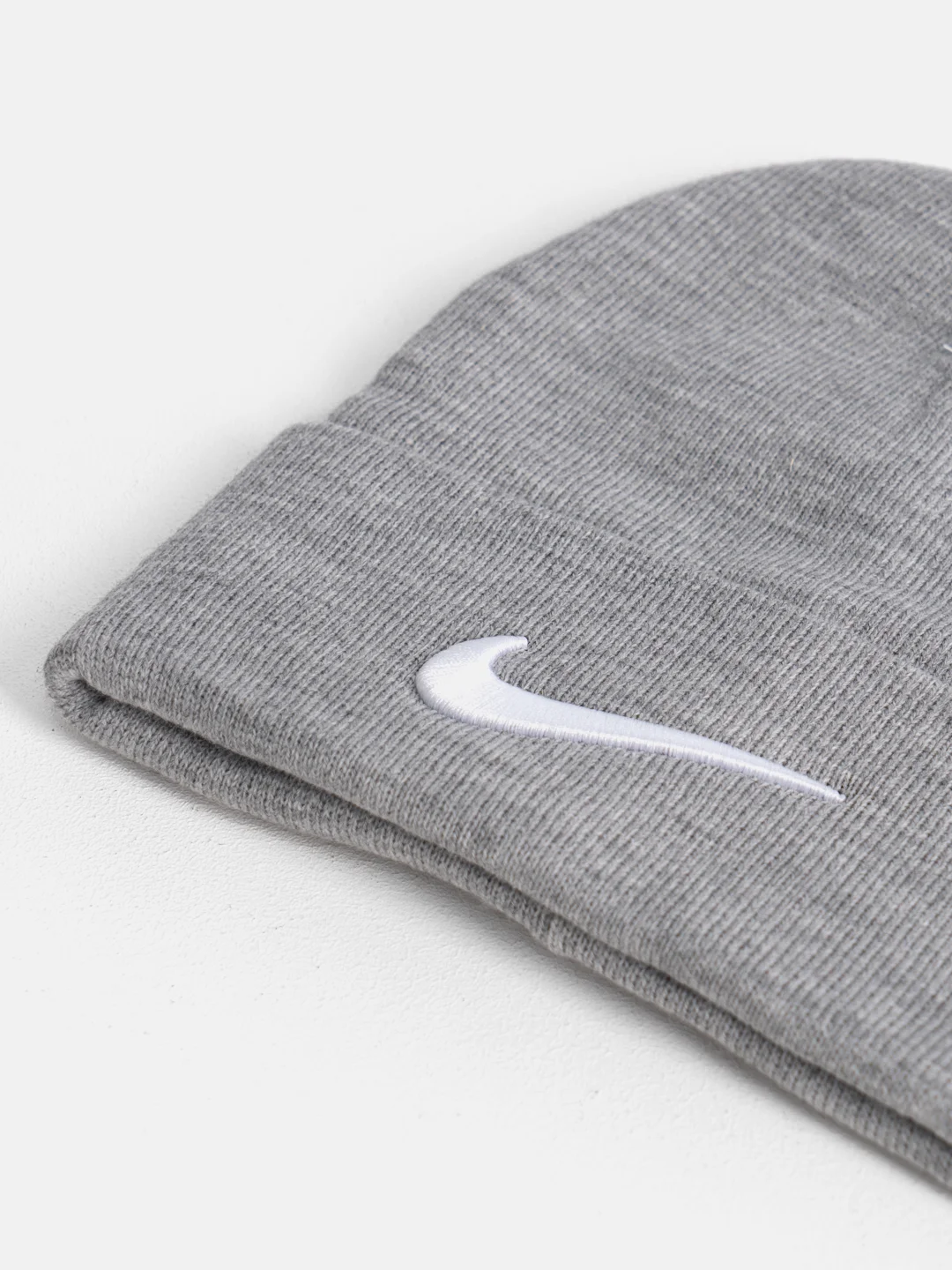 Серый металлик шапка мужская двухслойная трикотажная с нашивкой Найк (Nike)