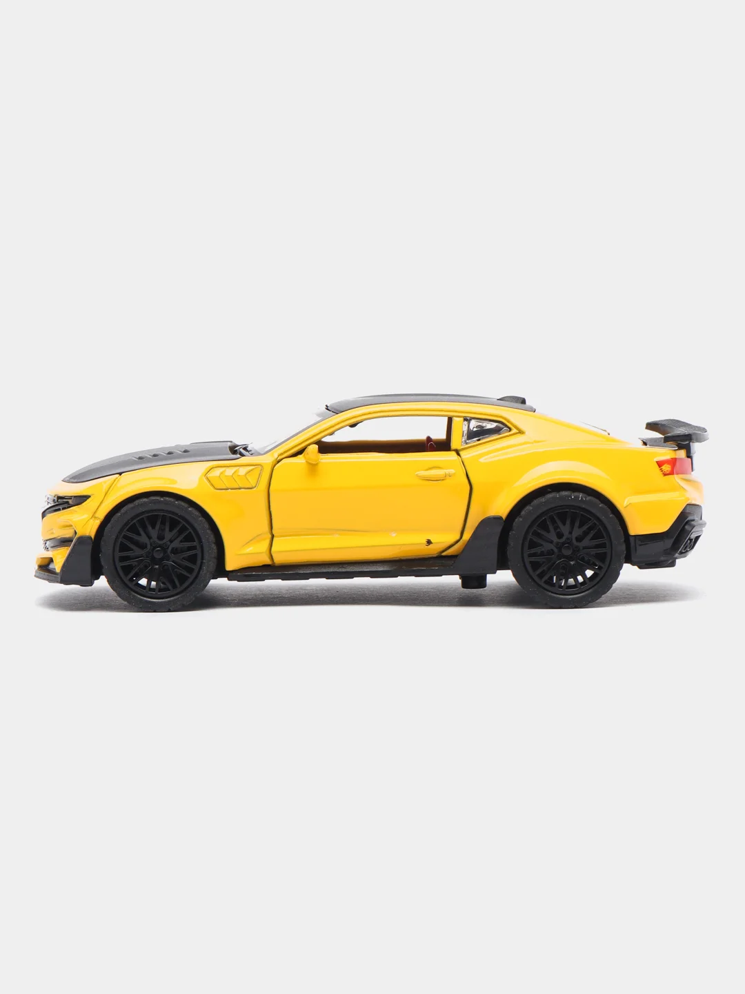 Желтый металлическая коллекционная машинка Chevrolet Camaro