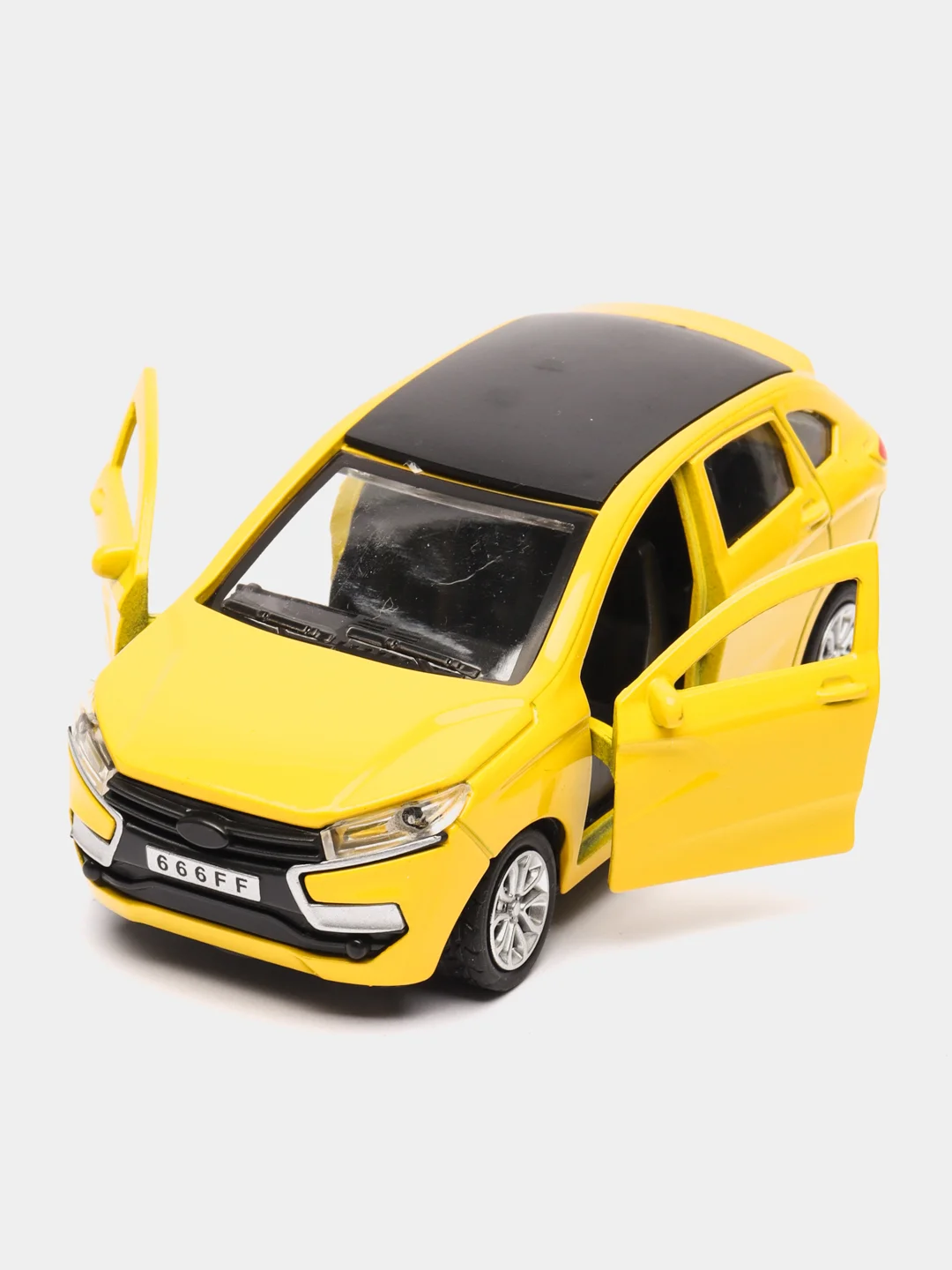 Желтый металлическая коллекционная машинка LADA XRAY
