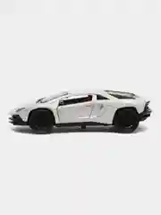 Белый металлическая коллекционная машинка Lamborghini Aventador