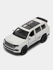 Металлическая коллекционная машинка Toyota Land Cruiser 300