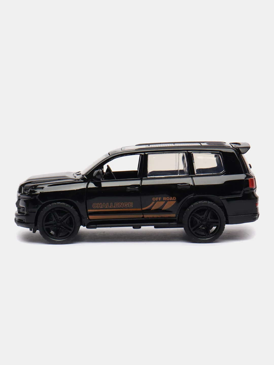 Черный металлическая коллекционная машинка Toyota Land Cruiser 300