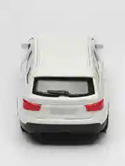 Белый металлическая коллекционная машинка LADA Vesta Cross