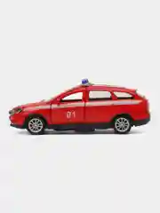 Красный металлическая коллекционная машинка LADA Vesta Cross