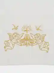 Золотой полотенце махровое детское Крестильное "Ангелы с голубями", 72х134