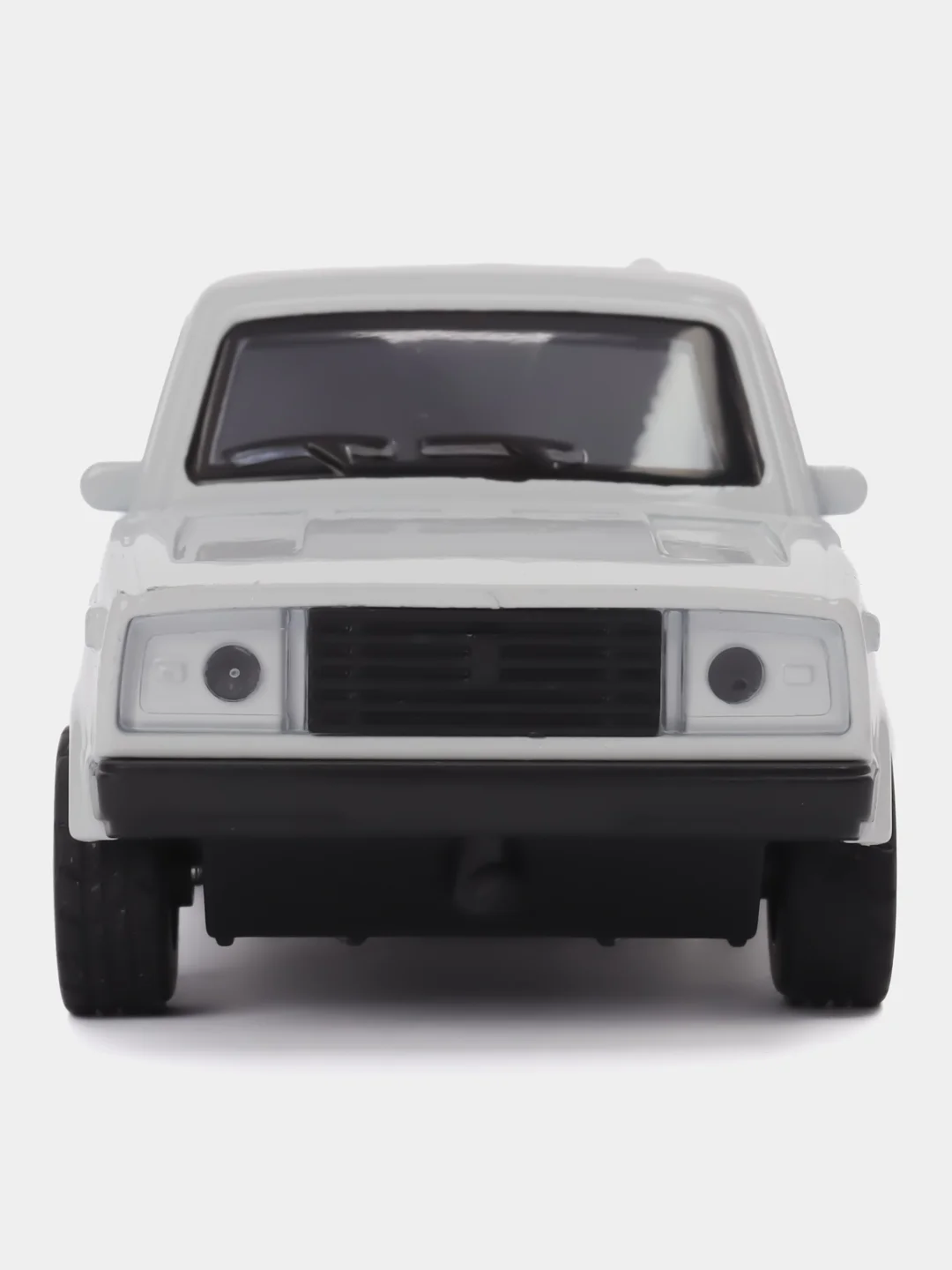 Белый металлическая коллекционная машинка LADA (ВАЗ) 2104