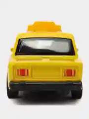 Желтый металлическая коллекционная машинка LADA (ВАЗ) 2104