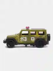 Зеленый металлическая коллекционная машинка Jeep Wrangler Sahara