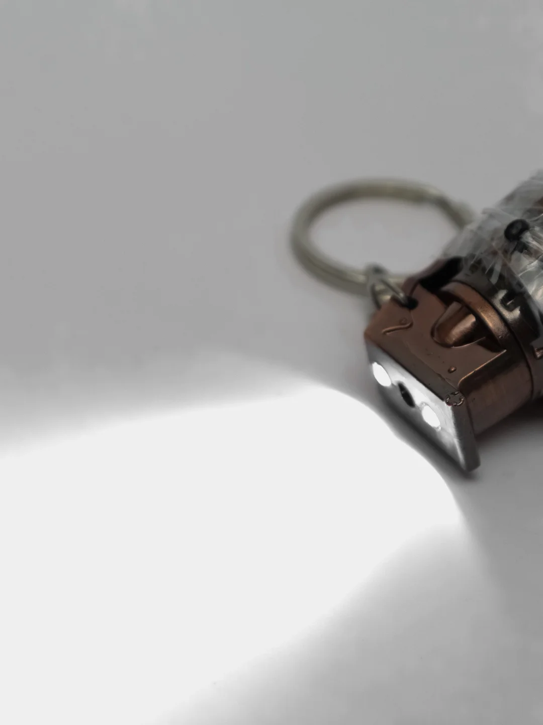 Брелок фонарик "Граната", 2 LED + лазер