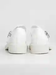 Белый лоферы женские