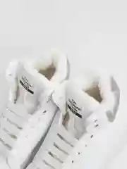 Белый кроссовки женские, зимние, с мехом
