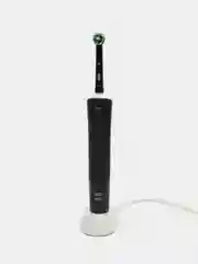 Набор электрических зубных щеток Oral-B Vitality Pro 2 щетки, черная и лиловая