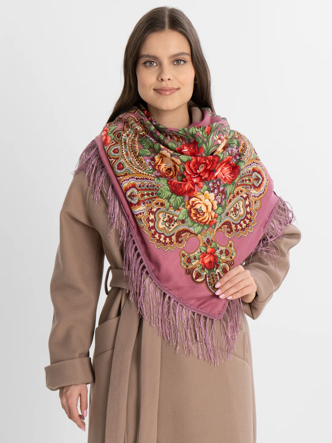 Кораллово-розовый платок женский, в русском стиле, с бахрамой, с цветами