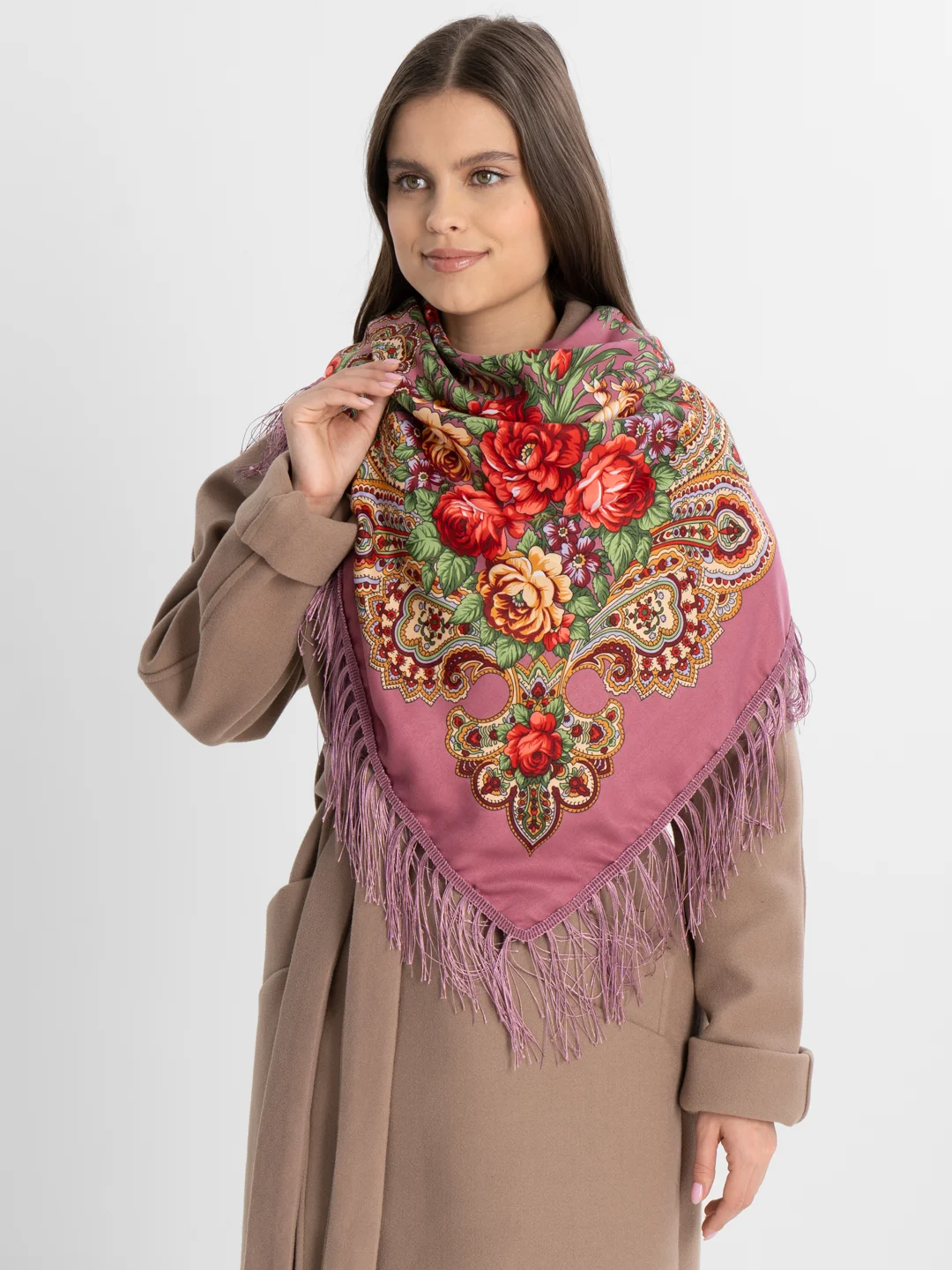 Кораллово-розовый платок женский, в русском стиле, с бахрамой, с цветами