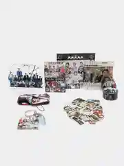 Желтый подарочный набор K-pop карточек Stray Kids (Стрей Кидс) и Black Pink (Блэк Пинк), 8 марта