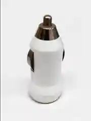 Белый автомобильное зарядное устройство USB