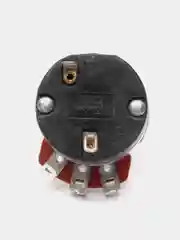Резистор WH138-1 5K 2W вал 6мм